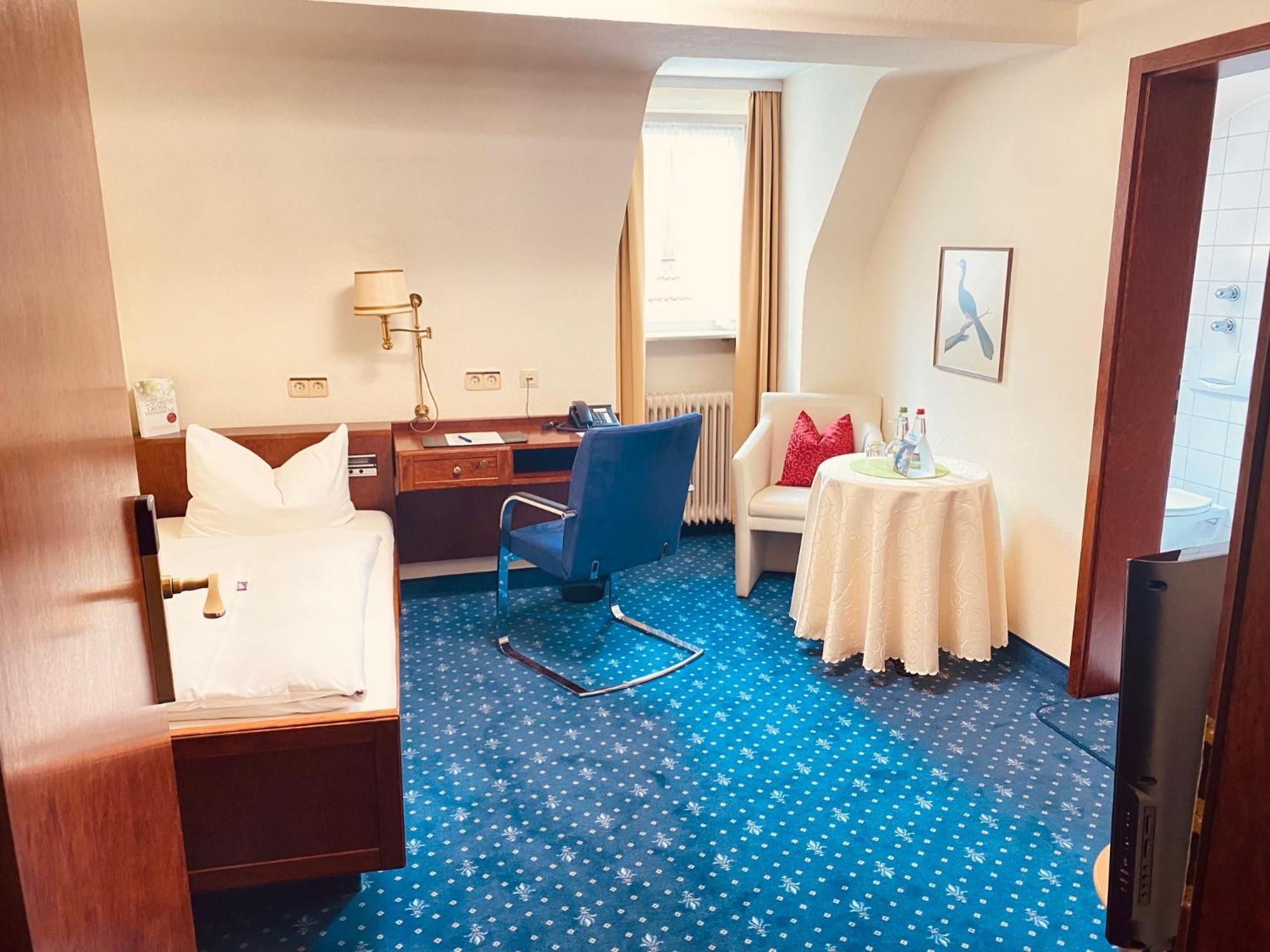 - Restaurant Traube Hotel *